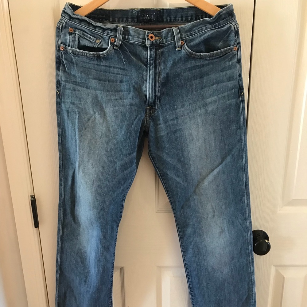 Lucky Brand Men’s Jeans size 33x32 🙂